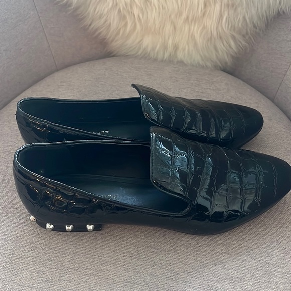 Mark Fisher flats - Picture 1 of 4